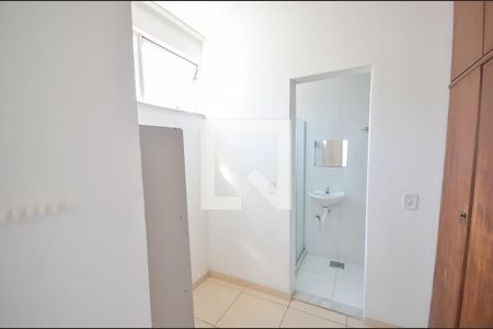 Apartamento à venda com 190m², 4 quartos e 1 vaga Apartamento à venda com 190m², 4 quartos e 1 vagaQuarto de Serviço