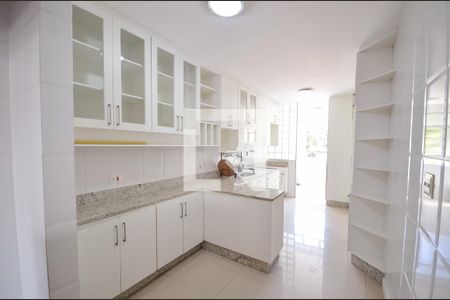 Apartamento à venda com 190m², 4 quartos e 1 vaga Apartamento à venda com 190m², 4 quartos e 1 vagaCozinha