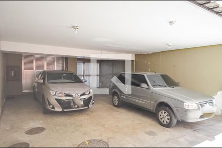 Apartamento à venda com 190m², 4 quartos e 1 vaga Apartamento à venda com 190m², 4 quartos e 1 vagaGaragem