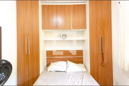 Quarto 2 de casa para alugar com 2 quartos, 150m² em Vila Palmeiras, São Paulo