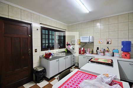 Casa à venda com 185m², 4 quartos e 3 vagasCopa e Cozinha 