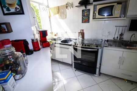 Apartamento à venda com 48m², 2 quartos e 1 vaga Apartamento à venda com 48m², 2 quartos e 1 vagaCozinha
