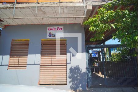 Casa à venda com 78m², 2 quartos e 2 vagasFachada