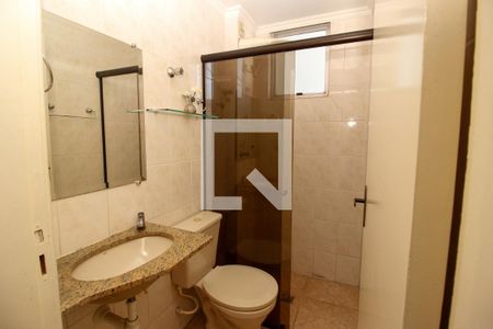 Banheiro de apartamento para alugar com 2 quartos, 55m² em Santa Ines, Belo Horizonte