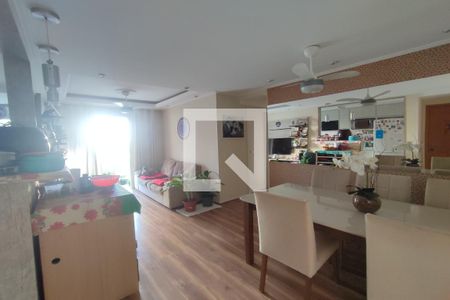 Apartamento à venda com 78m², 3 quartos e 1 vaga Apartamento à venda com 78m², 3 quartos e 1 vagaSala