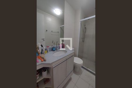 Apartamento à venda com 78m², 3 quartos e 1 vaga Apartamento à venda com 78m², 3 quartos e 1 vagaBanheiro Social