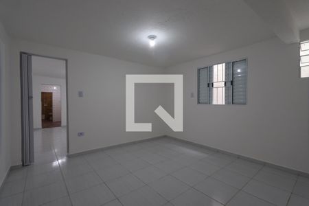 Quarto de casa para alugar com 1 quarto, 50m² em Jardim Teresa, São Paulo