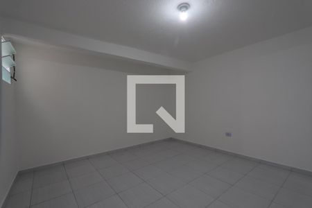 Quarto de casa para alugar com 1 quarto, 50m² em Jardim Teresa, São Paulo