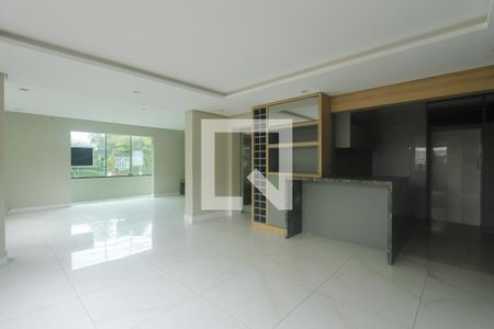 Sala de apartamento para alugar com 4 quartos, 190m² em Petrópolis, Porto Alegre