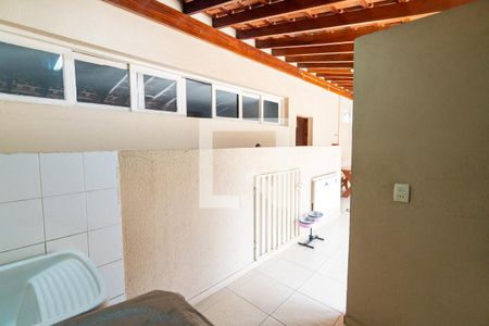 Casa à venda com 270m², 4 quartos e 3 vagas Casa à venda com 270m², 4 quartos e 3 vagasÁrea de Serviço