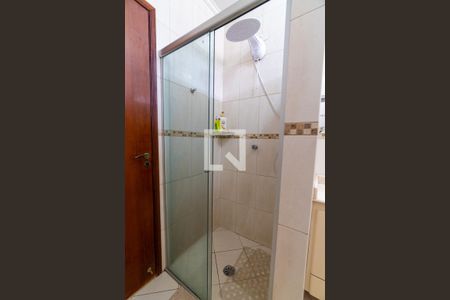 Casa à venda com 270m², 4 quartos e 3 vagas Casa à venda com 270m², 4 quartos e 3 vagasBanheiro da Suíte Detalhe