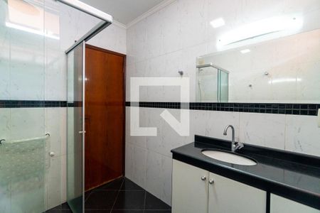 Casa à venda com 270m², 4 quartos e 3 vagas Casa à venda com 270m², 4 quartos e 3 vagasBanheiro Social
