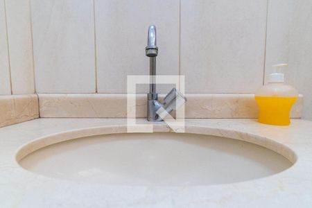 Casa à venda com 270m², 4 quartos e 3 vagas Casa à venda com 270m², 4 quartos e 3 vagasBanheiro da Suíte Detalhe