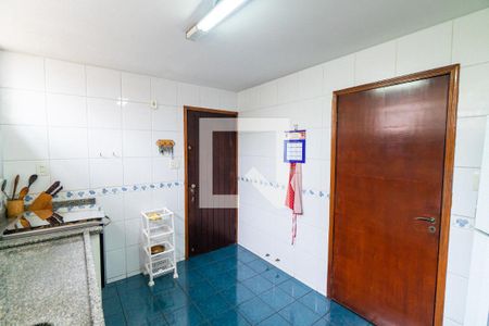 Casa à venda com 270m², 4 quartos e 3 vagas Casa à venda com 270m², 4 quartos e 3 vagasCozinha