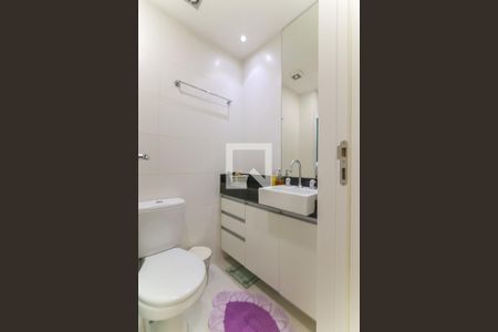 Apartamento à venda com 59m², 2 quartos e 1 vaga Apartamento à venda com 59m², 2 quartos e 1 vagaBanheiro Social