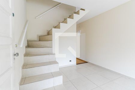 Sala de casa para alugar com 2 quartos, 98m² em Cidade Mãe do Céu, São Paulo