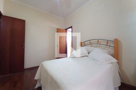 Casa à venda com 292m², 3 quartos e 4 vagas Casa à venda com 292m², 3 quartos e 4 vagasQuarto 3 - Suíte