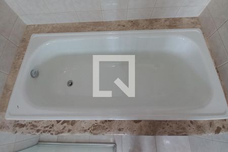 Casa à venda com 292m², 3 quartos e 4 vagas Casa à venda com 292m², 3 quartos e 4 vagasDetalhe do Banheiro