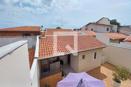 Casa à venda com 292m², 3 quartos e 4 vagas Casa à venda com 292m², 3 quartos e 4 vagasVista da Varanda
