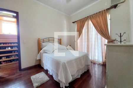 Casa à venda com 292m², 3 quartos e 4 vagas Casa à venda com 292m², 3 quartos e 4 vagasQuarto 3 - Suíte