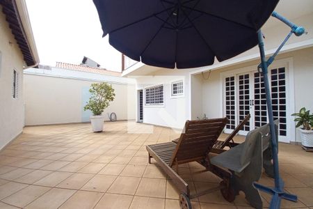 Casa à venda com 292m², 3 quartos e 4 vagas Casa à venda com 292m², 3 quartos e 4 vagasÁrea comum