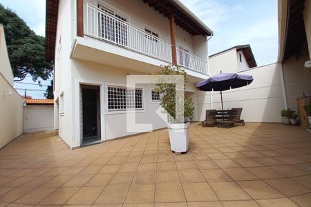 Casa à venda com 292m², 3 quartos e 4 vagas Casa à venda com 292m², 3 quartos e 4 vagasÁrea comum