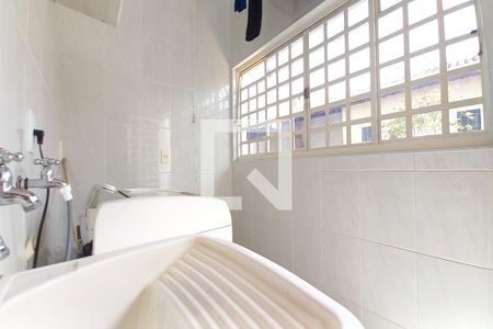 Casa à venda com 292m², 3 quartos e 4 vagas Casa à venda com 292m², 3 quartos e 4 vagasÁrea de Serviço