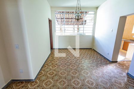 Casa à venda com 240m², 6 quartos e 2 vagasCopa