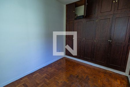 Casa à venda com 240m², 6 quartos e 2 vagasQuarto 4 / suite