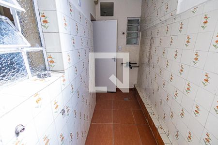 Casa à venda com 240m², 6 quartos e 2 vagasArea de serviço