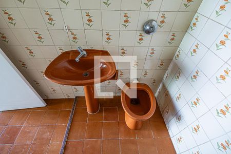 Casa à venda com 240m², 6 quartos e 2 vagasBanheiro de serviço