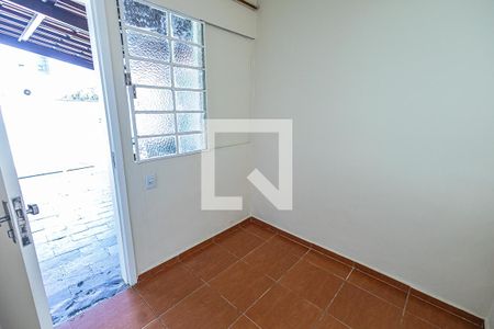 Casa à venda com 240m², 6 quartos e 2 vagasQuarto de serviço