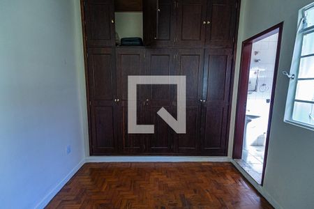 Casa à venda com 240m², 6 quartos e 2 vagasQuarto 4 / suite