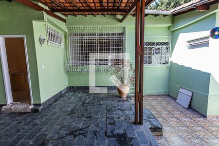 Casa à venda com 240m², 6 quartos e 2 vagasQuintal
