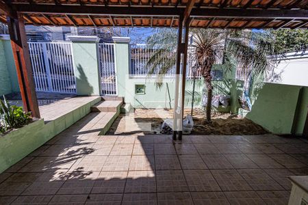 Casa à venda com 240m², 6 quartos e 2 vagasVaranda / vaga de garagem