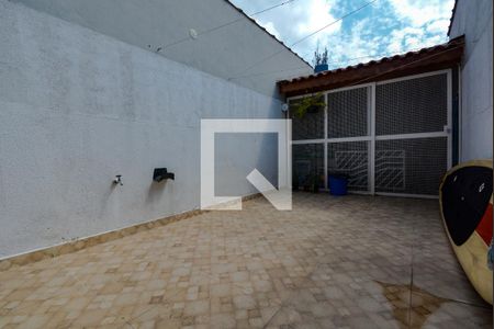 Casa à venda com 150m², 3 quartos e 2 vagasQuintal fundo