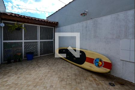 Casa à venda com 150m², 3 quartos e 2 vagasQuintal fundo