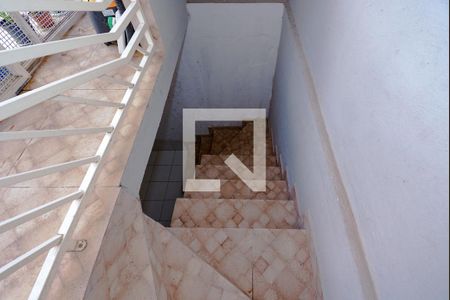 Casa à venda com 150m², 3 quartos e 2 vagasAcesso andar de baixo Casa