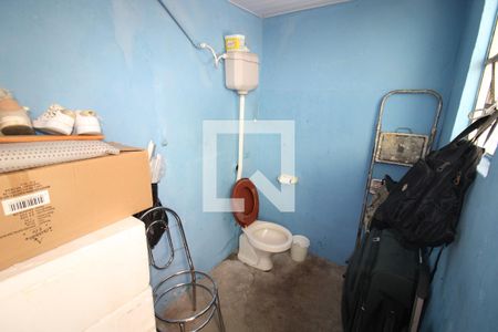 Casa à venda com 384m², 3 quartos e sem vagaCasa 2 - Banheiro de serviço