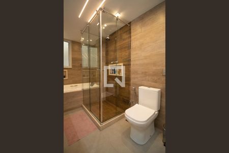 Apartamento à venda com 380m², 4 quartos e 1 vagaBanheiro social 2