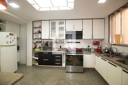 Apartamento à venda com 380m², 4 quartos e 1 vagaCozinha