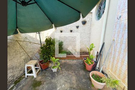 horta de casa à venda com 3 quartos, 270m² em Eldorado, Contagem
