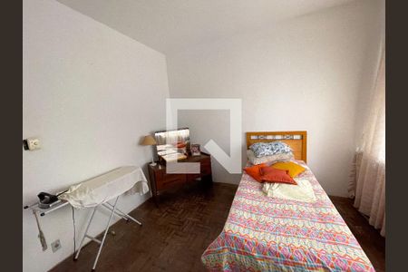 Casa à venda com 270m², 3 quartos e sem vaga Casa à venda com 270m², 3 quartos e sem vagaQuarto 3