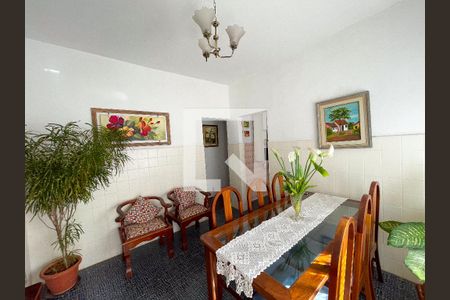 Casa à venda com 270m², 3 quartos e sem vaga Casa à venda com 270m², 3 quartos e sem vagaSala de Jantar