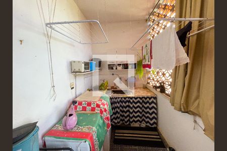 Área de Serviço de casa à venda com 3 quartos, 270m² em Eldorado, Contagem