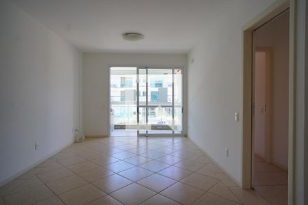 Sala de apartamento para alugar com 3 quartos, 85m² em Lagoa Pequena, Florianópolis