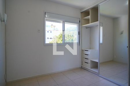 Suíte de apartamento para alugar com 3 quartos, 85m² em Lagoa Pequena, Florianópolis