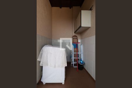 Casa à venda com 222m², 5 quartos e 5 vagasÁrea de serviço - Casa 2