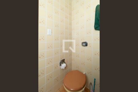 Casa à venda com 222m², 5 quartos e 5 vagasBanheiro 2 - Casa 2