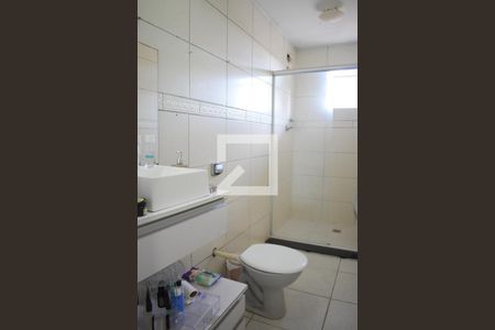 Banheiro Suíte de casa para alugar com 3 quartos, 100m² em Santa Cândida, Curitiba